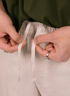 Olaf Hussein Slim Cotton Trouser Light Grey -Samsoe Samsoe Shop image 1155