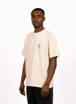 Arte Teo Small Heart T-shirt Cream -Samsoe Samsoe Shop image 132