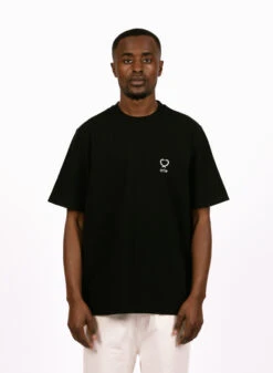 Arte Teo Small Heart T-shirt Black -Samsoe Samsoe Shop image 1488