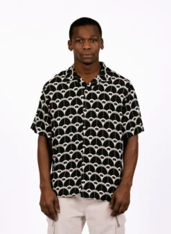 Wax London Didcot SS Shirt Curve Geo Midnight -Samsoe Samsoe Shop image 1632