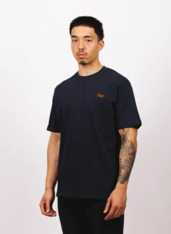 The New Originals CATNA Tee Navy -Samsoe Samsoe Shop image 195