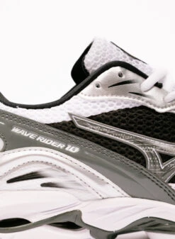 Mizuno Wave Rider 10 WhiteSilver Black -Samsoe Samsoe Shop image 2535