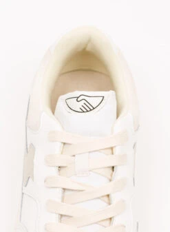 S.W.C. Stepney Workers Club Pearl S Strike Leather White