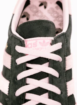 Adidas Originals Handball Spezial W Core Black / Clear Pink / Gum -Samsoe Samsoe Shop image 3042
