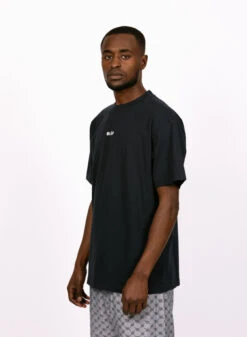 Olaf Hussein Block Tee Navy -Samsoe Samsoe Shop image 321