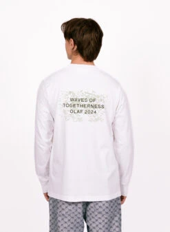 Olaf Hussein OLAF Waves Together LS Tee Optical White -Samsoe Samsoe Shop image 667