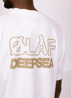 Olaf Hussein Deep Sea Tee Optical White -Samsoe Samsoe Shop image 942
